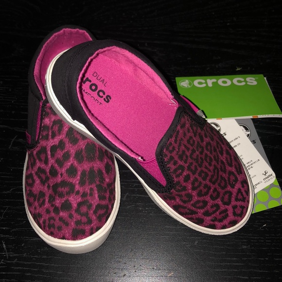 New Crocs Girl’s Citaline Leopard Slip on Shoes - Picture 2 of 2